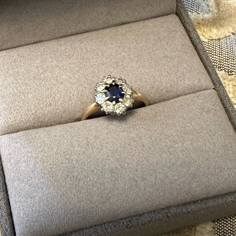 ‼️SALE‼️Authentic Antique Sapphire & Diamond Ring, Platinum & 18K Gold - Picture 2 of 13